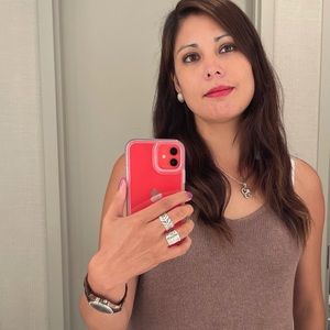 Meet your Posher, Fiorella